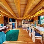 Eco Art Of Living - еко къщи изкуството да живееш Holiday home Pamporovo