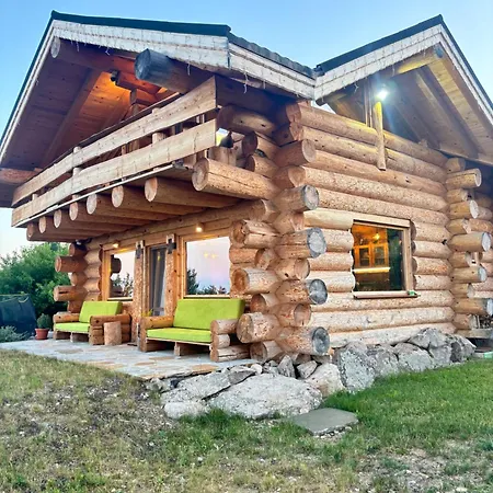 Holiday home Eco Art Of Living - еко къщи изкуството да живееш *